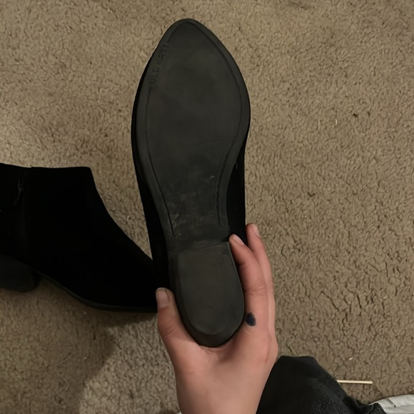 Black suede booties size 7 - Picture 2 of 2